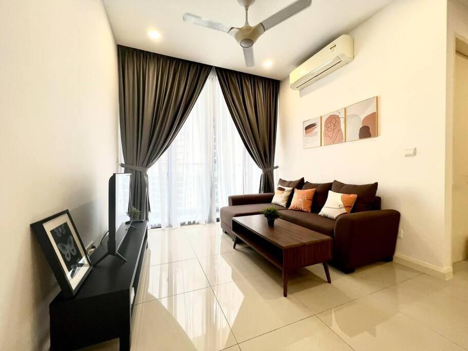 Walk To Legoland, D'Pristine Medini Apartment Nusajaya  Ngoại thất bức ảnh