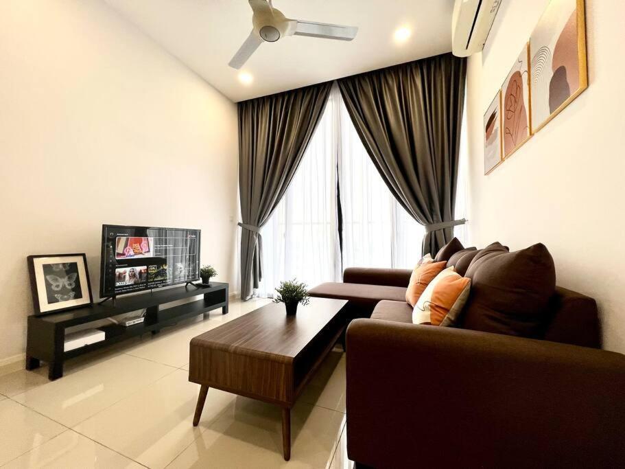 Walk To Legoland, D'Pristine Medini Apartment Nusajaya  Ngoại thất bức ảnh