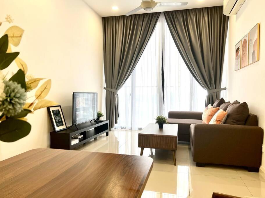 Walk To Legoland, D'Pristine Medini Apartment Nusajaya  Ngoại thất bức ảnh
