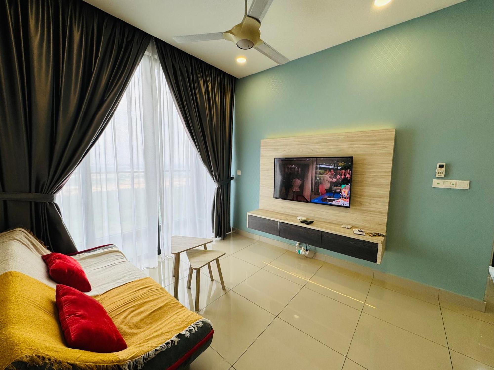 Walk To Legoland, D'Pristine Medini Apartment Nusajaya  Ngoại thất bức ảnh